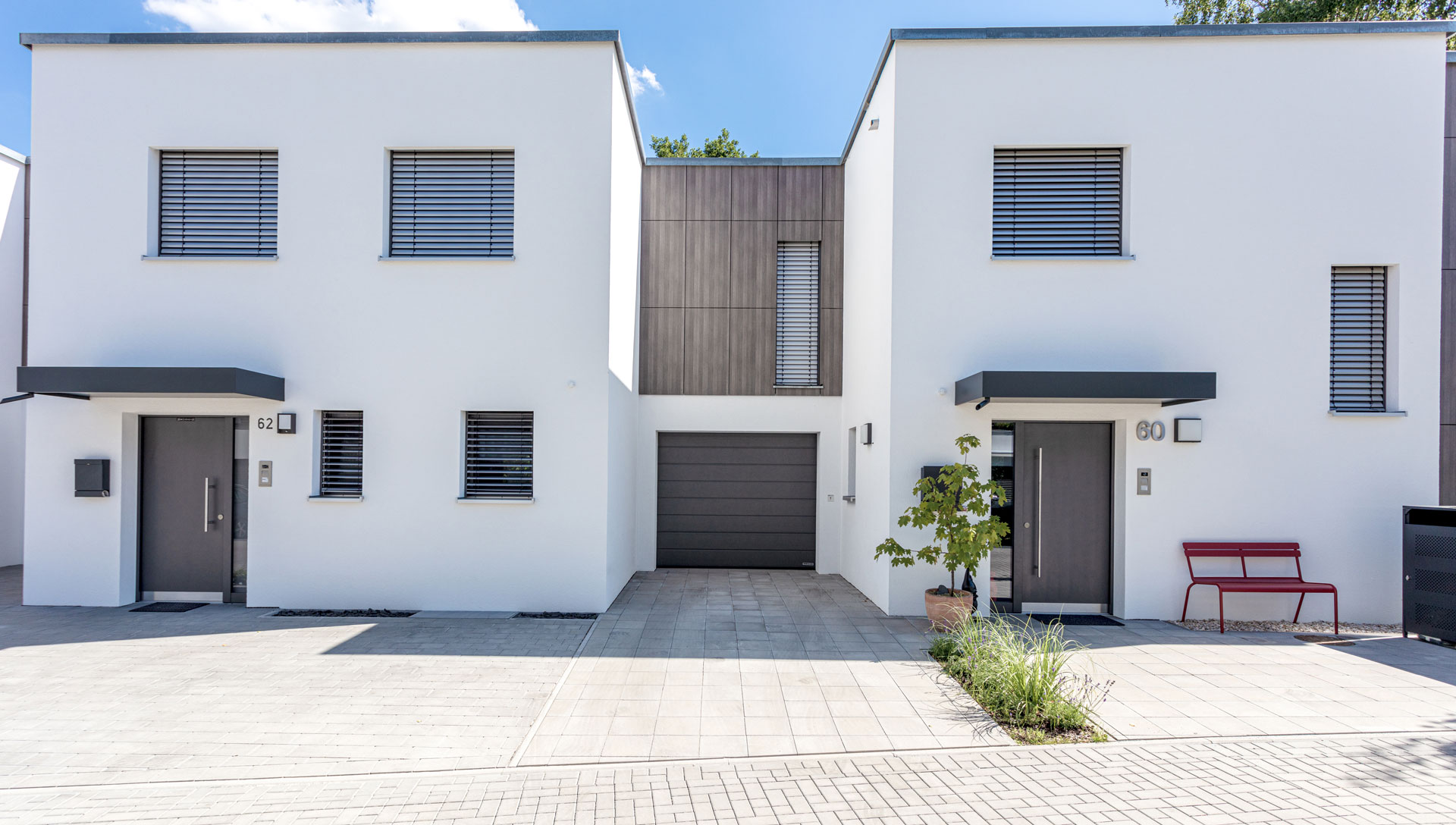 Dorfstadel Kruppach Muehlhausen innen Anbau mit grossem Fenster und Licht