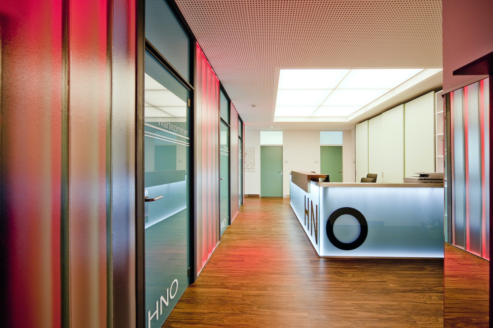 Dorfstadel Kruppach Muehlhausen innen Kueche Licht Tresen