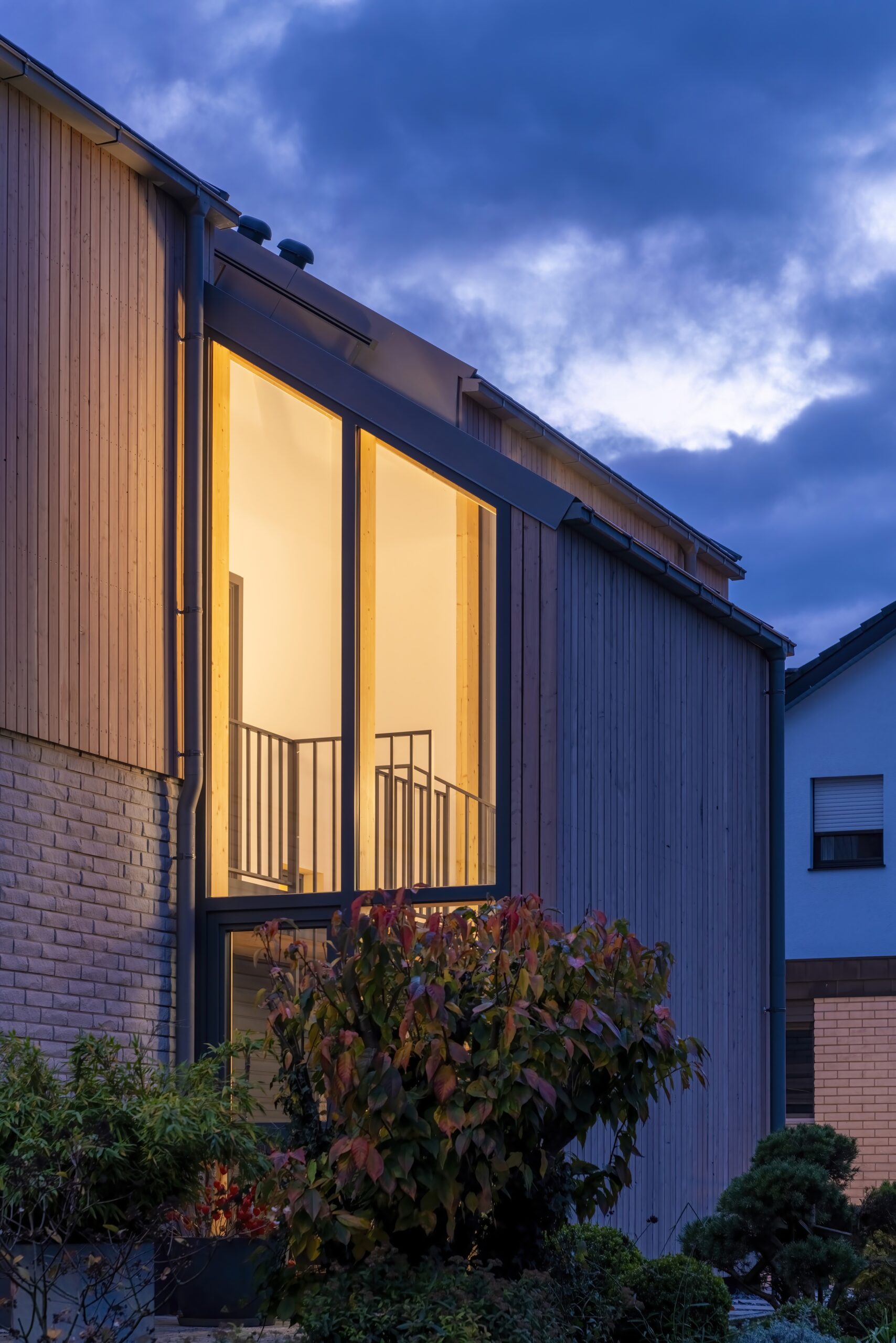 Dorfstadel Kruppach Muehlhausen innen Kueche Licht Tresen