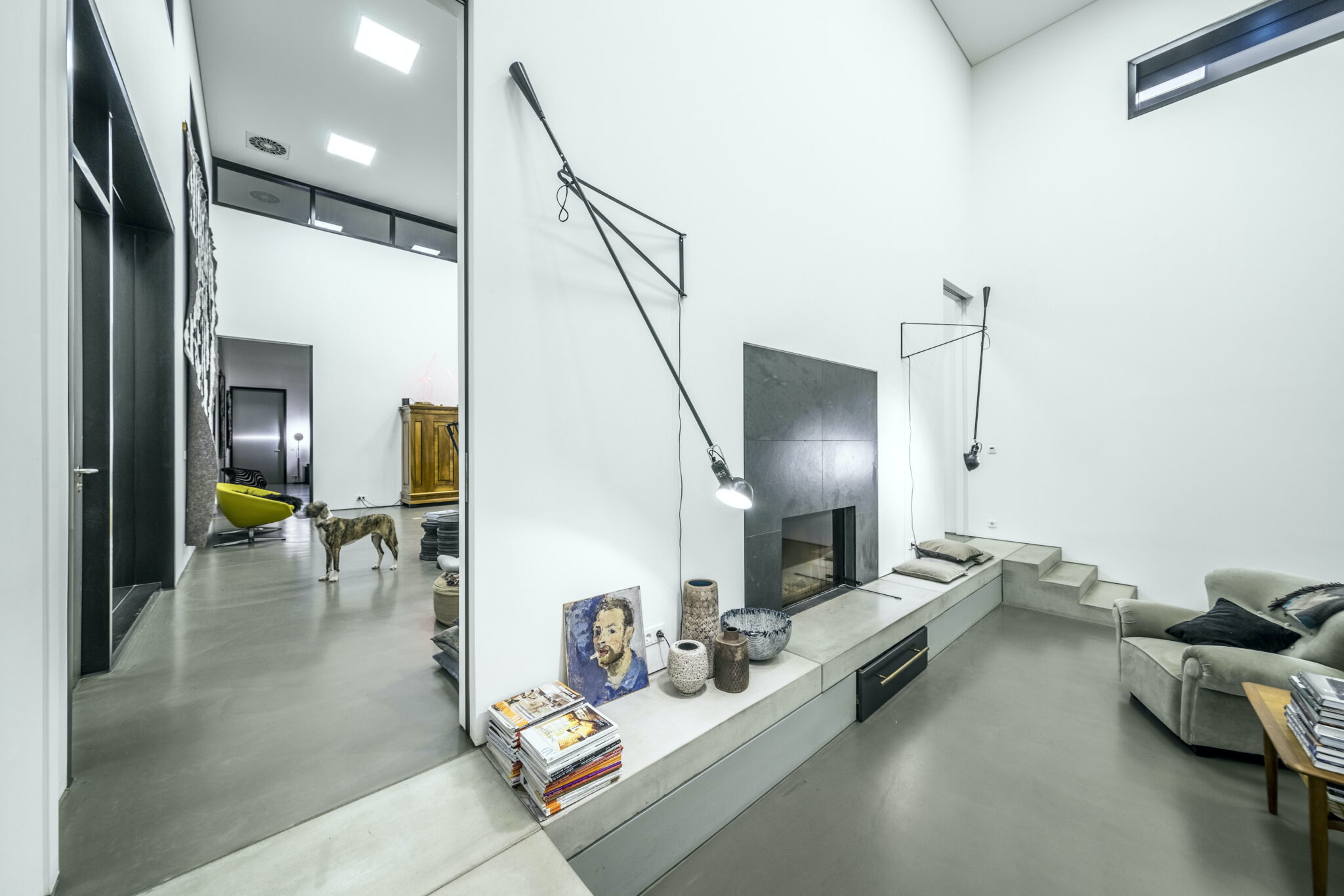 07_FitAGWohnzimmerTreppe-2048x1366 Dorfstadel Kruppach Muehlhausen innen nach aussen Anbau Tag offenes Schiebefenster