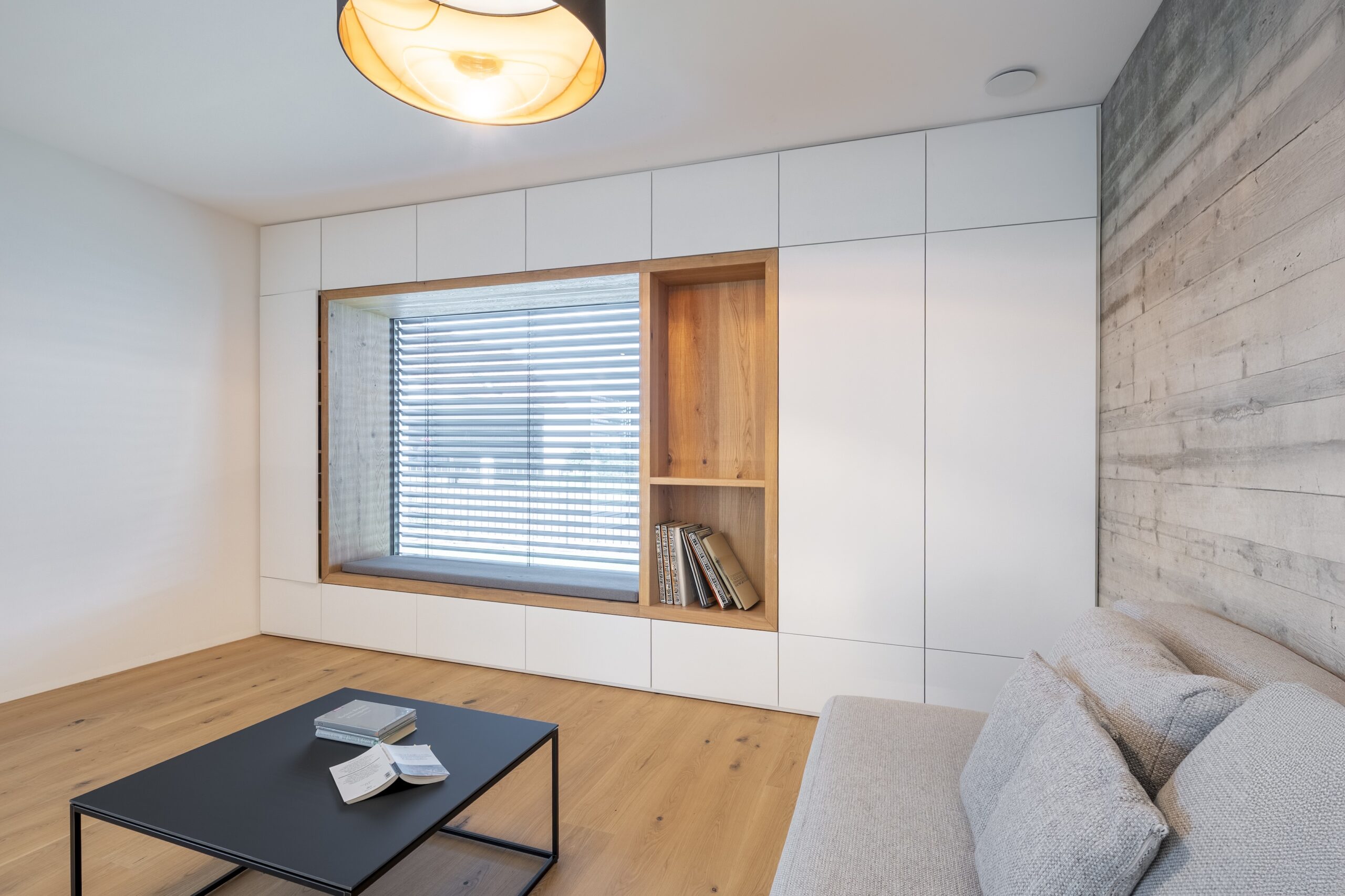 Dorfstadel Kruppach Muehlhausen aussen_Stadel Sonne geschlossen weiter weg